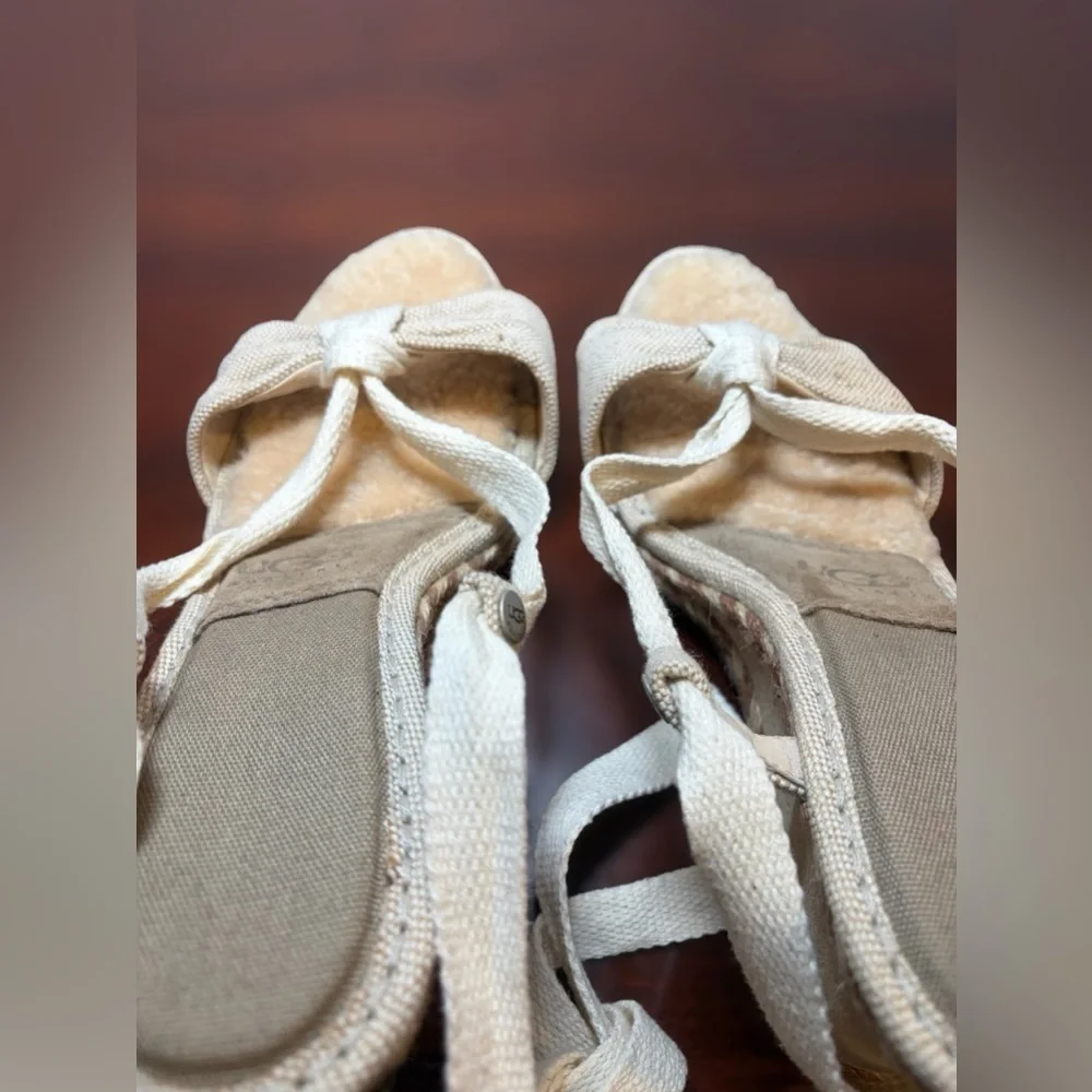 UGG Amelie Lace Up Shearling Lined Espadrille Wedge Heels Cream Canvas Size 9